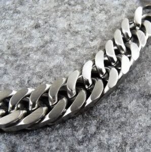 Bold Cuban Chain for Men